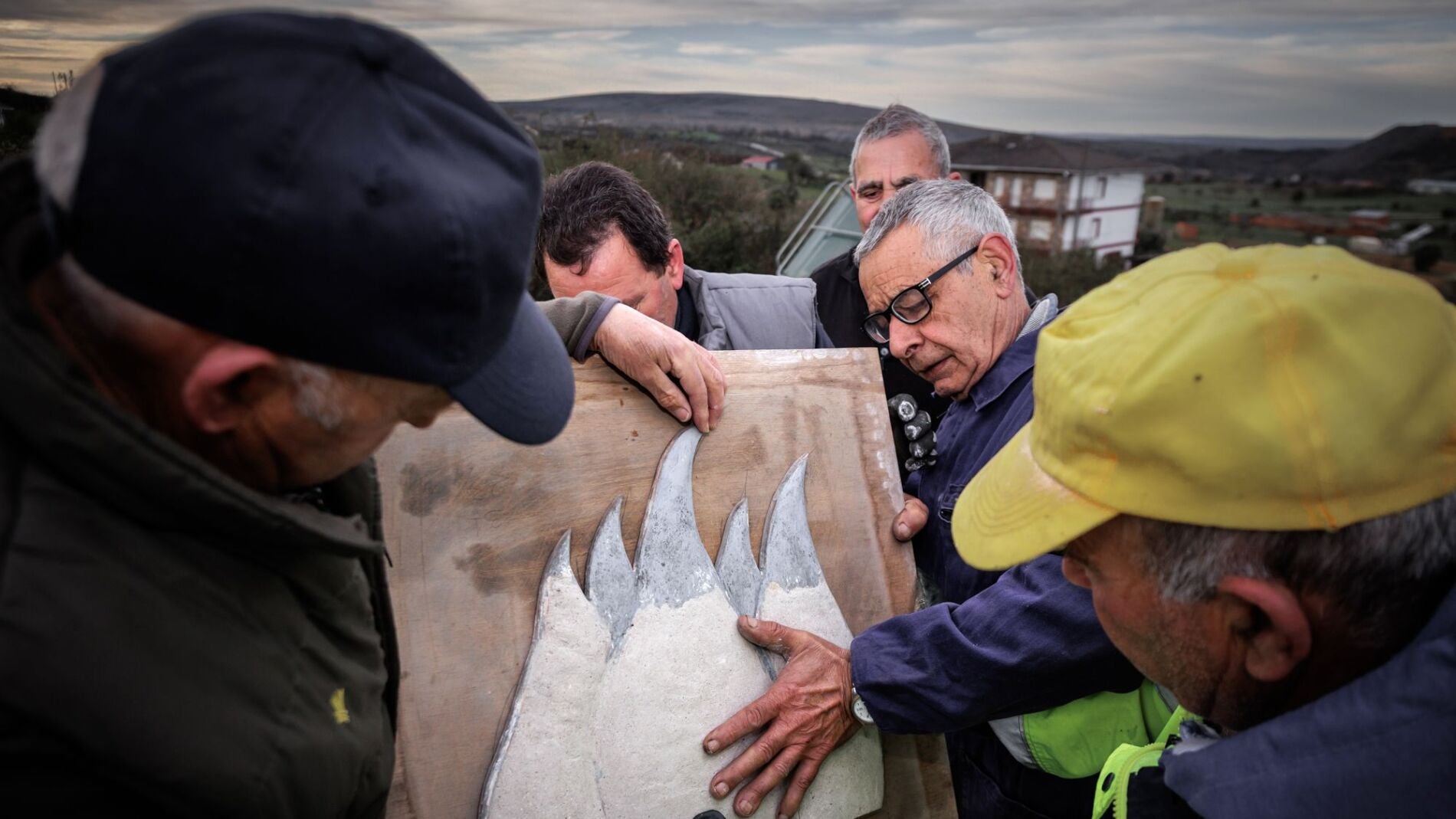 El homenaje de los pueblos de la Sierra de la Culebra a los voluntarios que les han ayudado contra el fuego