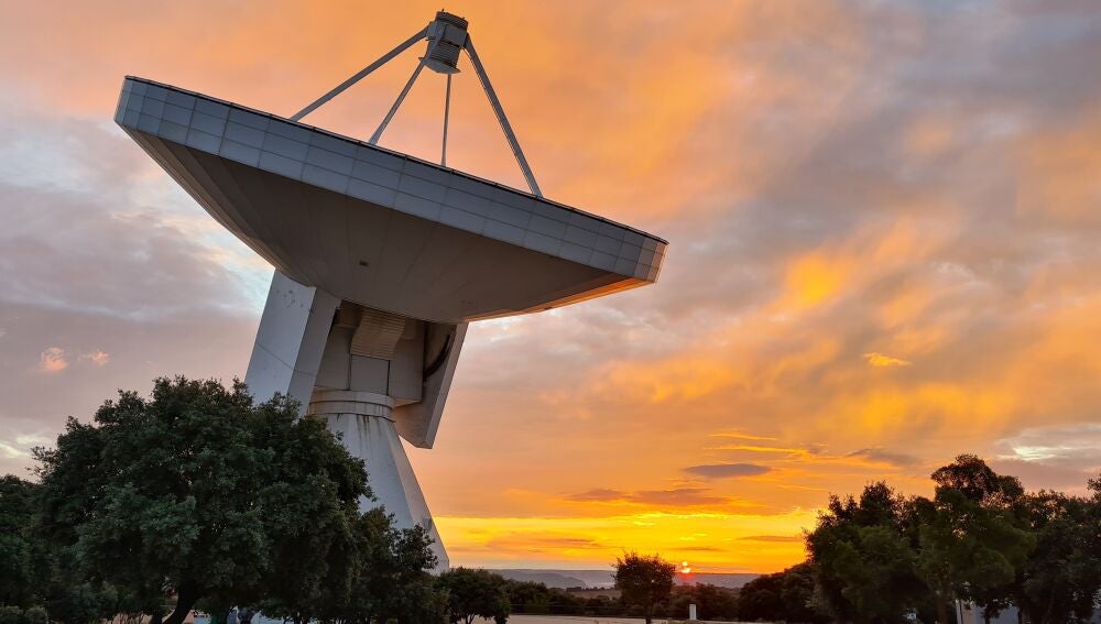 Transportes Participa En El Hallazgo Del Primer Azúcar En El Medio Interestelar Con El Radiotelescopio De 40 Metros Del Ign En El Observatorio De Yebes Europa Press 14/07/2026