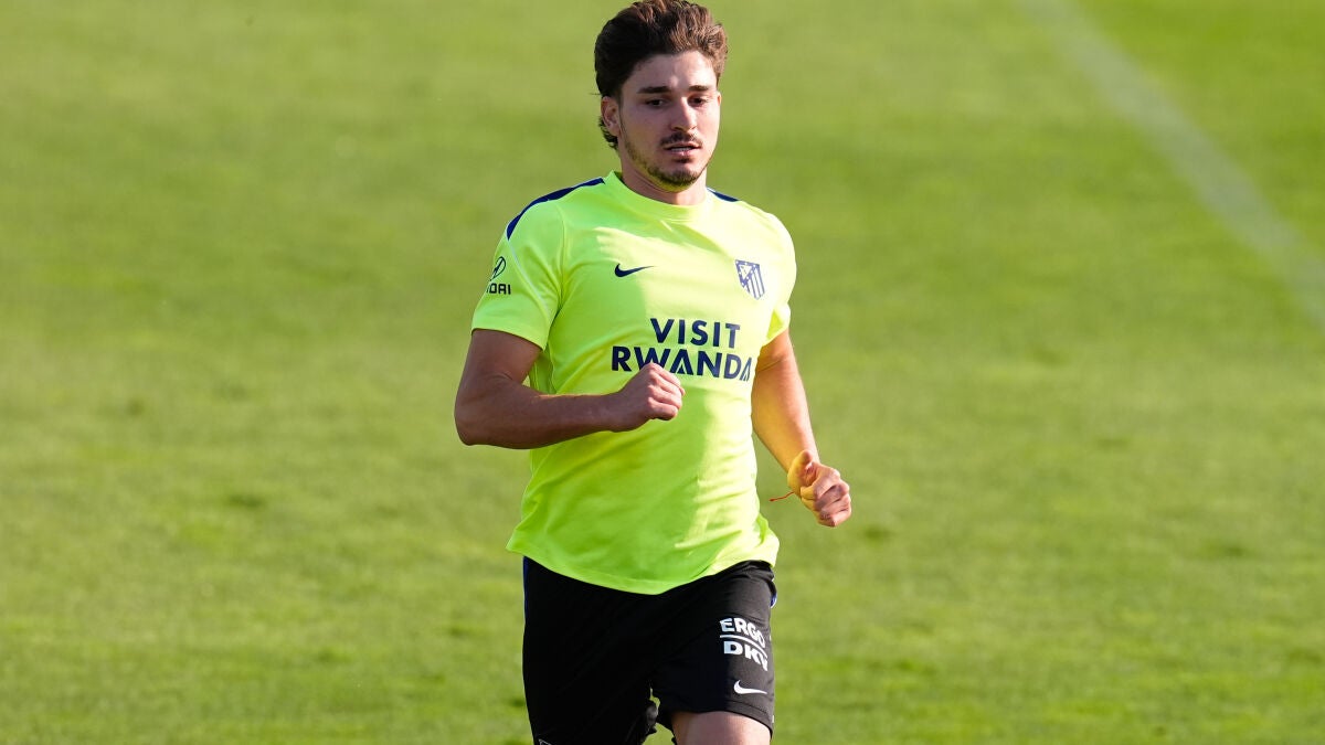 Julian Alvarez Faces Awkward Return to Atletico Madrid