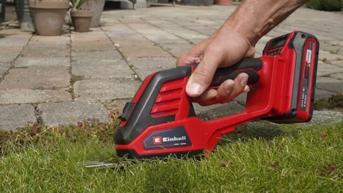 Einhell compatible 18V battery pack price cut to €63