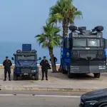Crisis migratoria en Ceuta, en directo: última hora del posible cruce masivo y reacciones