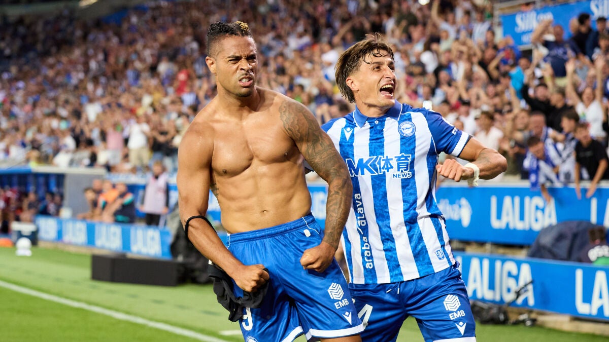 Alavés beat 10-man Getafe 3-0 as Mariano Díaz shines
