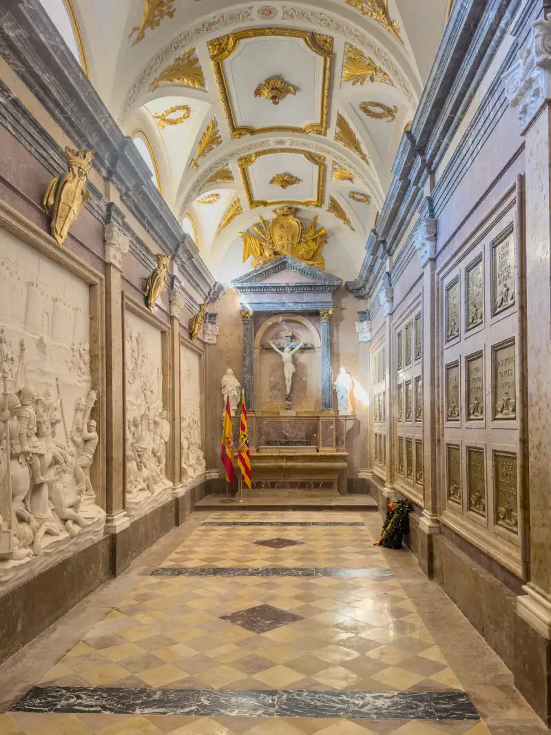Interior del Panteón Real