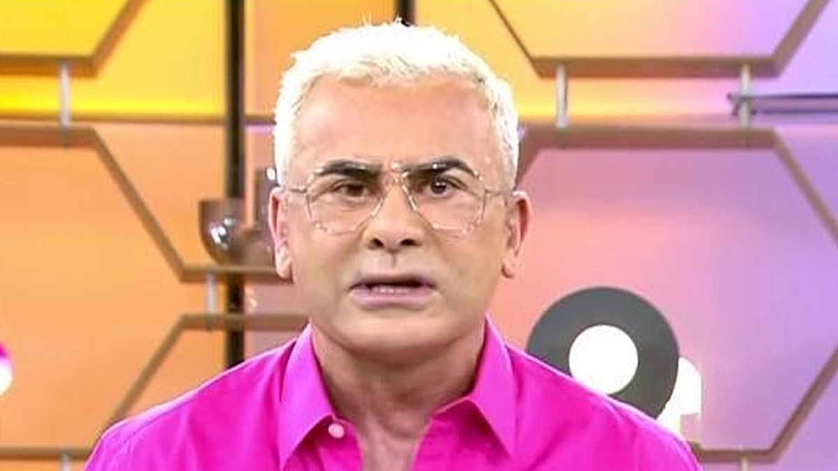 Jorge Javier Vázquez facelift sparked fish mouth debate