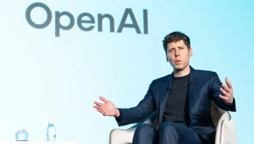 Sam Altman, CEO de OpenAI, acelera el lanzamiento de GPT-5,2 para competir con Gemini 3