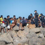 Contin&uacute;a la crisis humanitaria en Ceuta