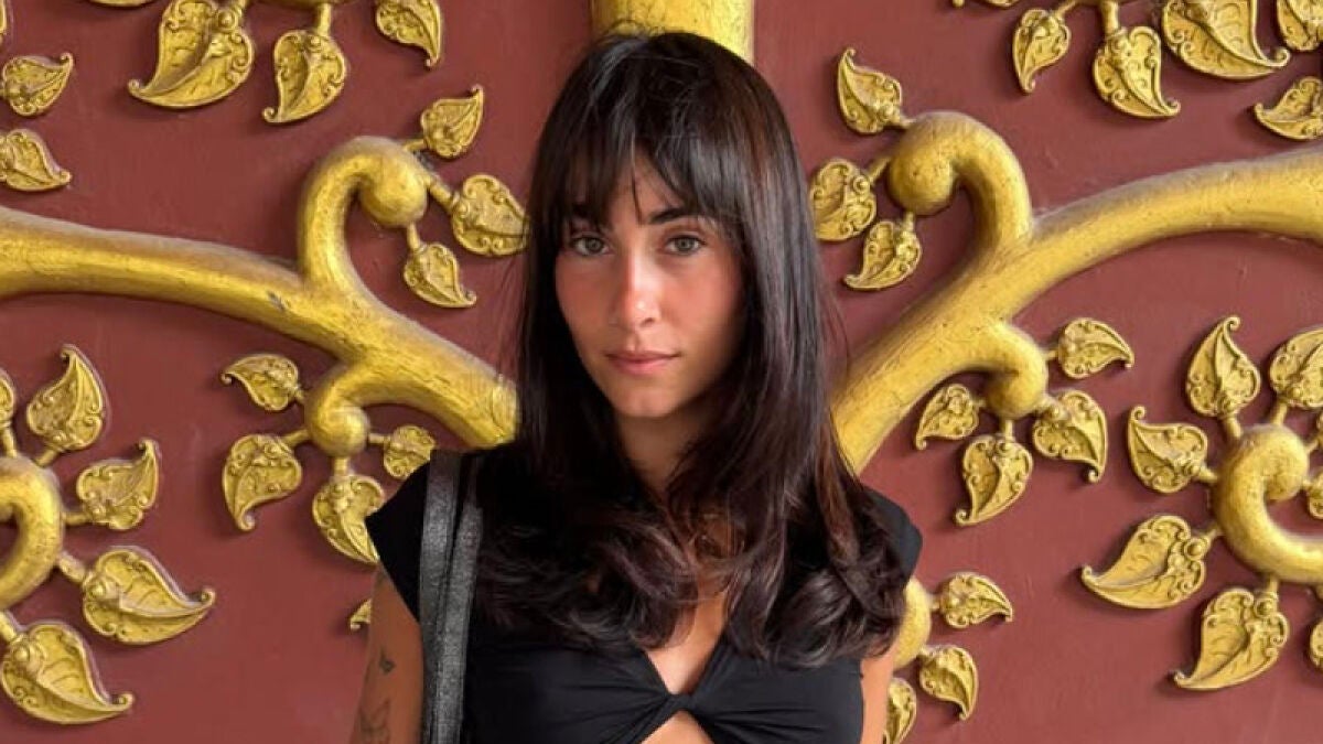 Aitana wears sold-out 500-euro Chloé sandals in Thailand