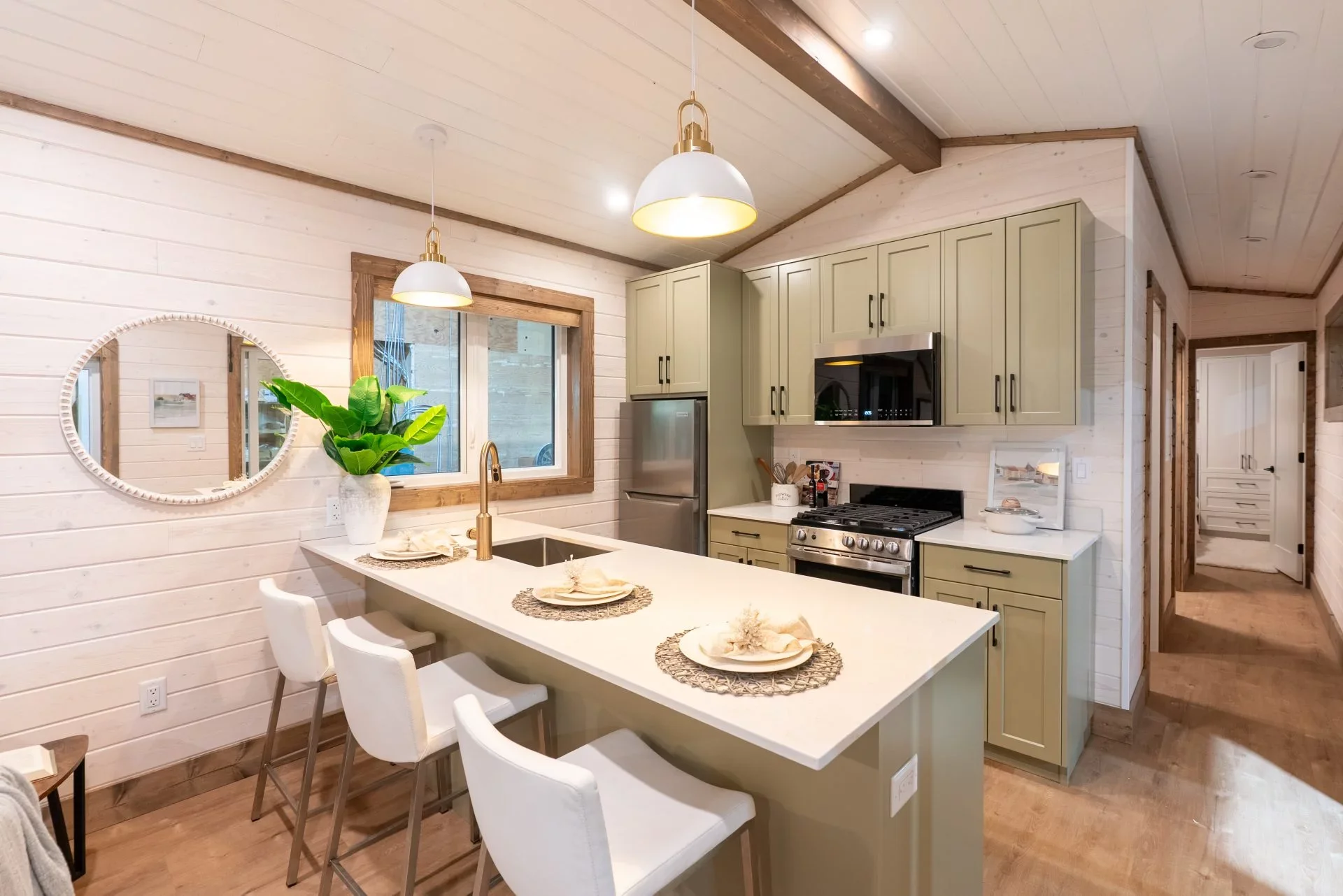 David López Warns Against Marble Countertops in Kitchens