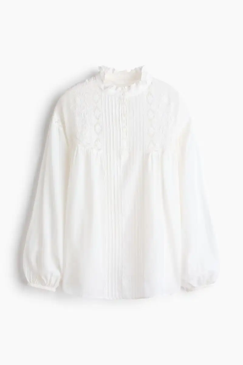 Blusa de encaje.