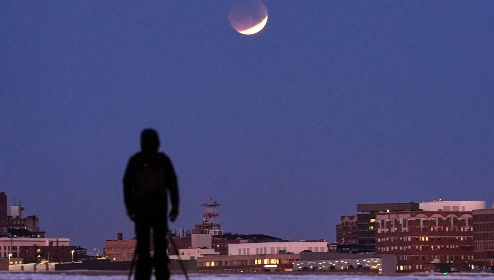 ¿A qué hora es el eclipse lunar del 28 de agosto en Comunidad Valenciana? Horarios por provincia