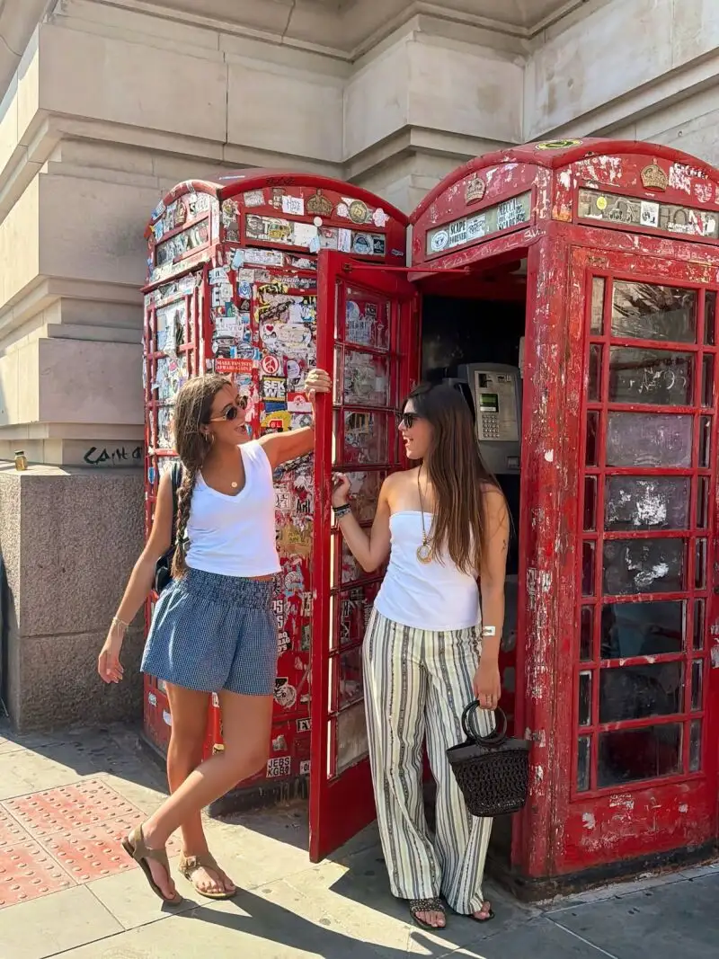 Mery Rodríguez con su amiga Paula