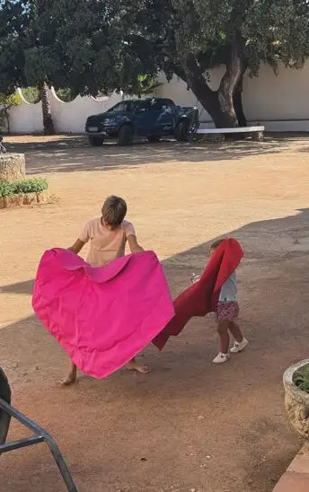 Story de Lourdes Montes con sus hijos
