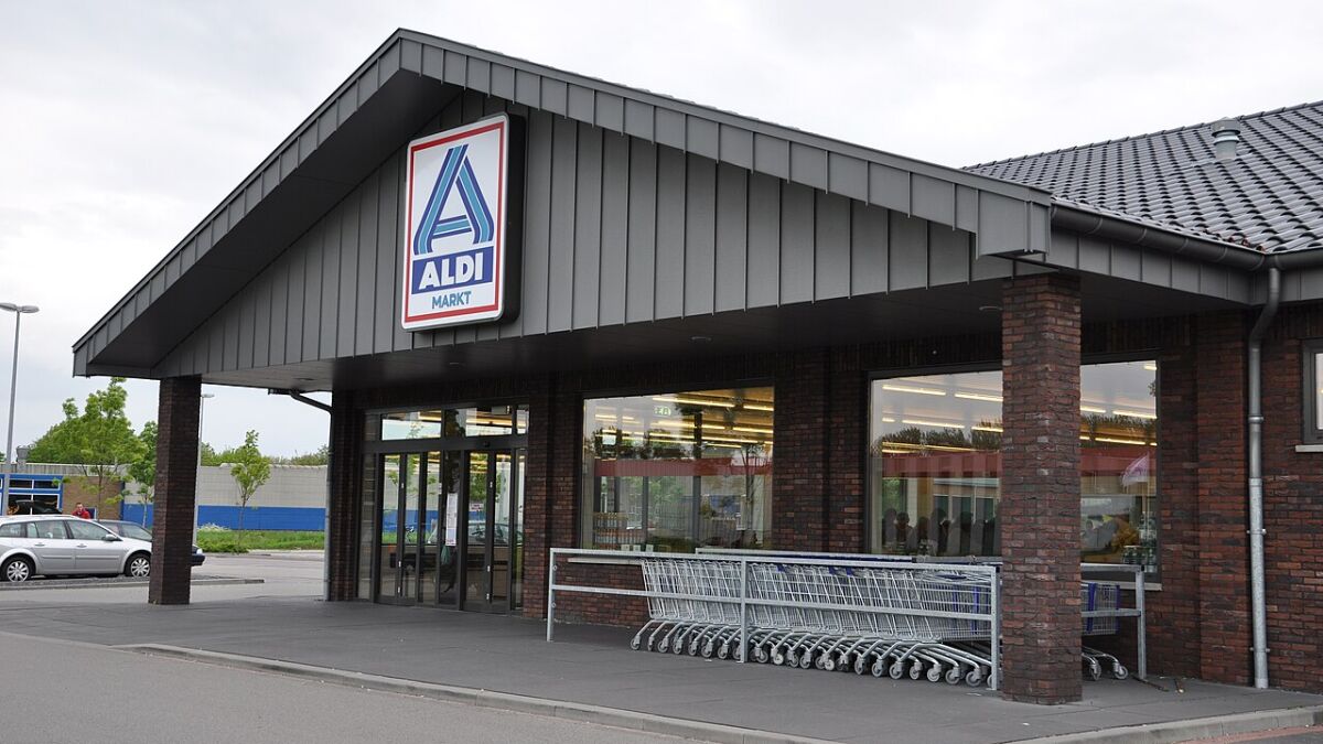 ALDI Sells Limited-Time Backpack for €16.99 in Spain