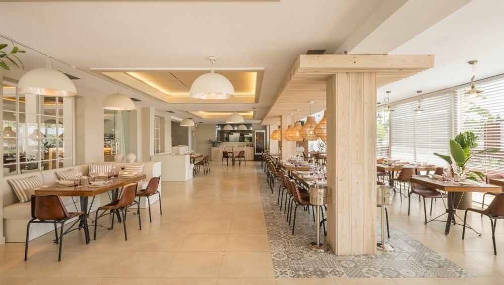 La sala de Komfort destaca por su luminosidad y alegre distribución