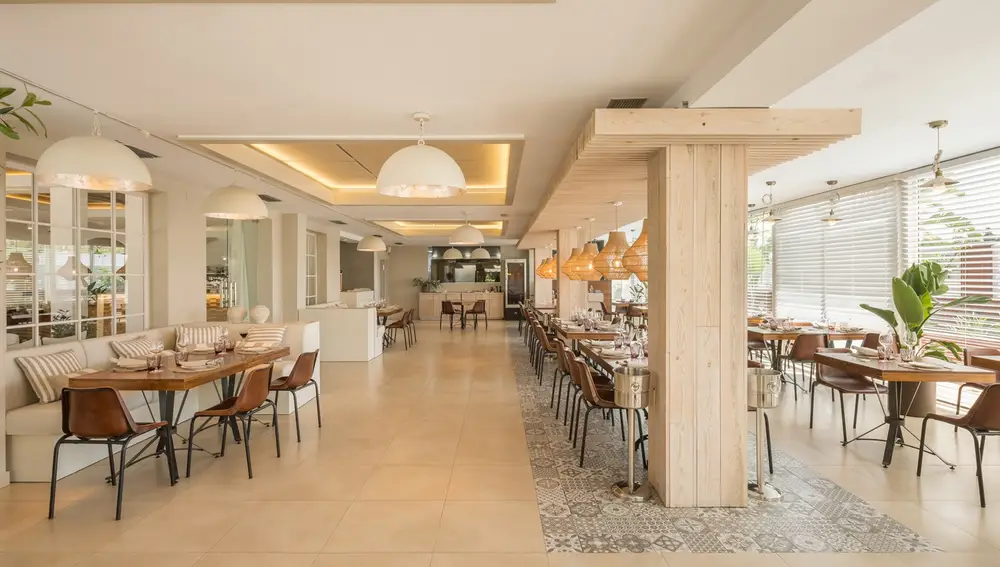 La sala de Komfort destaca por su luminosidad y alegre distribución