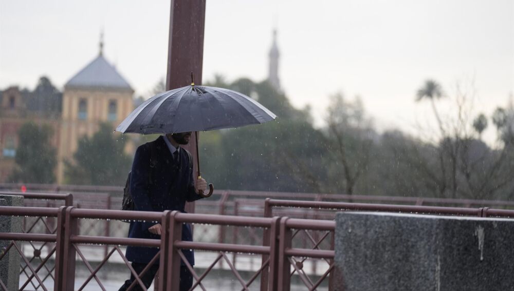 Fisterra (A Coruña) registró ayer 80,2 l/m2 de lluvia en 24 horas e Híjar (Teruel) tuvo la máxima de España con 39,5ºC