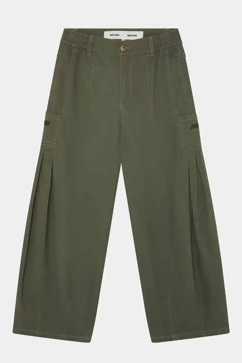 Pantalones cargo.