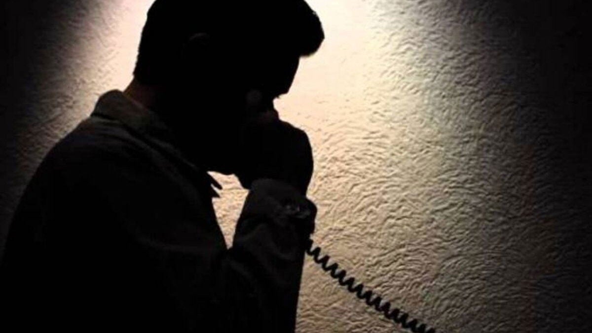 Jose Luis avoids scam after fake son asks for 2,000 euros