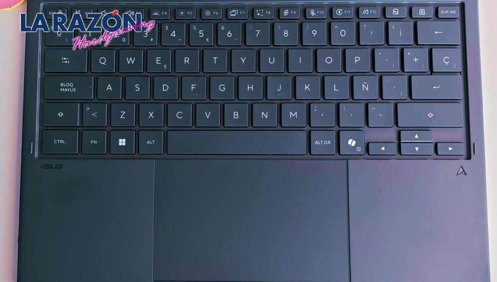 ASUS Zenbook DUO UX8407