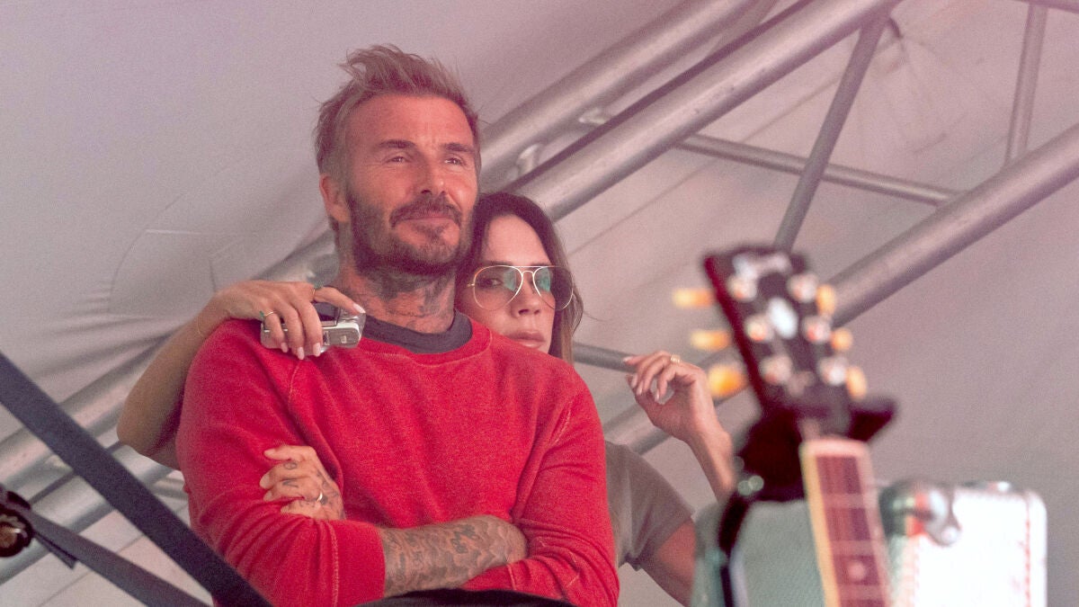 Victoria Beckham Wears Classic Ray-Ban Aviators at Reading