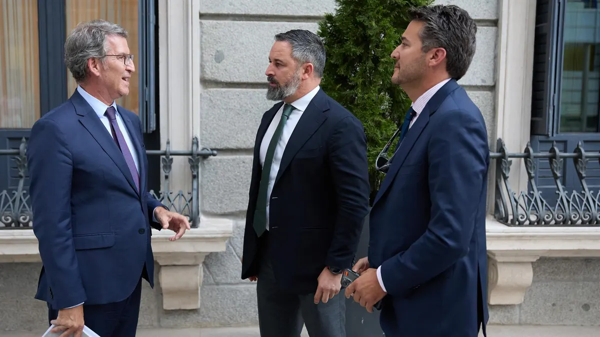 Feijóo se solidariza con Abascal tras el intento de agresión por "defender sus ideas"
