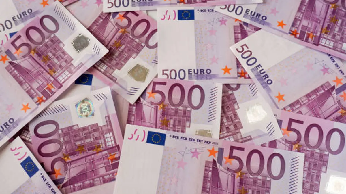 Hacienda vigila a quienes usan billetes de 500 euros: cuidado si haces esto con ellos