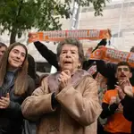 MADRID.-Maricarmen, una vecina de 87 años de Retiro, se enfrenta este miércoles a su cuarto intento de desahucio