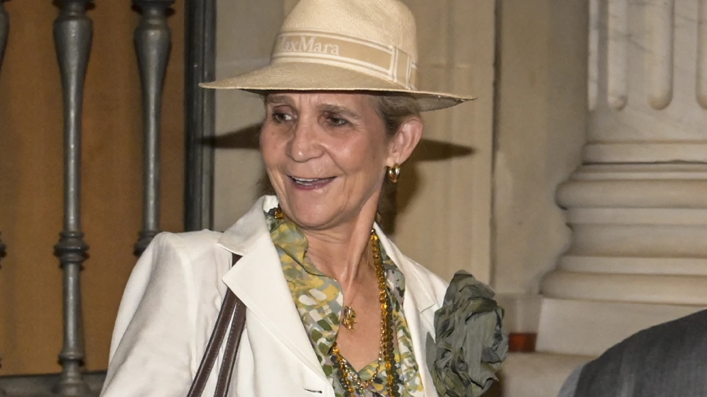 El look de la Infanta Elena.