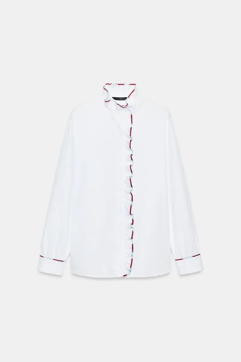 Blusa con volantes.