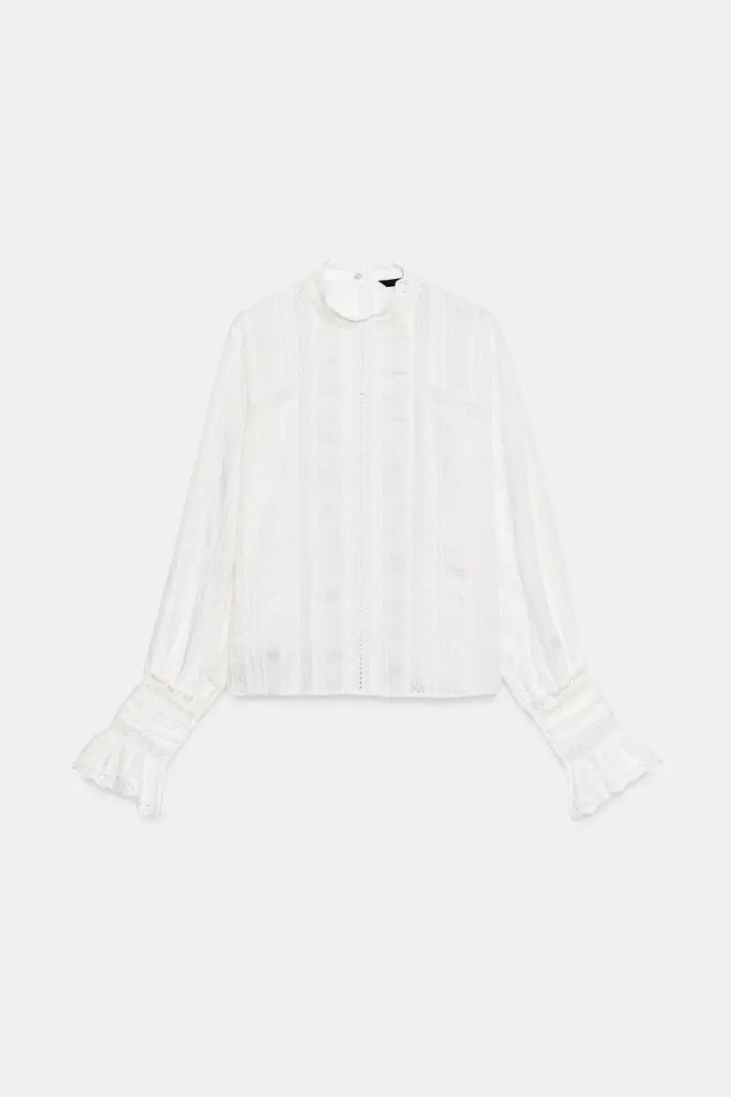 Blusa romántica.