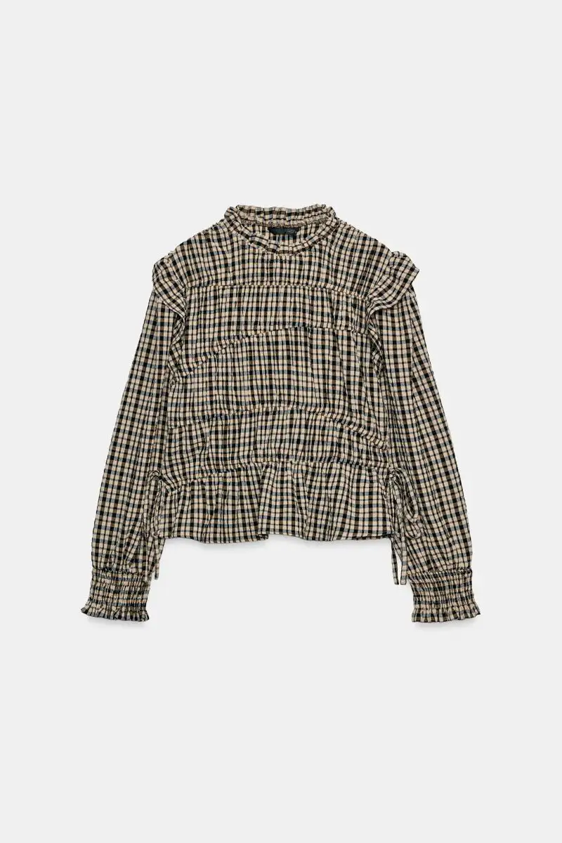 Blusa de cuadros.