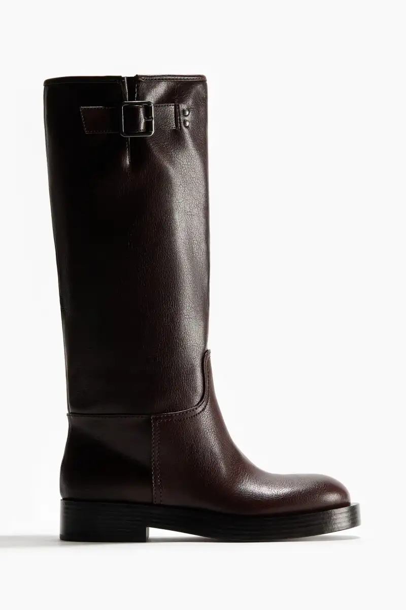 Botas altas.