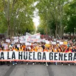 Acampada en la Puerta del Sol por el derecho a la vivienda. Manifestación en Cibeles.