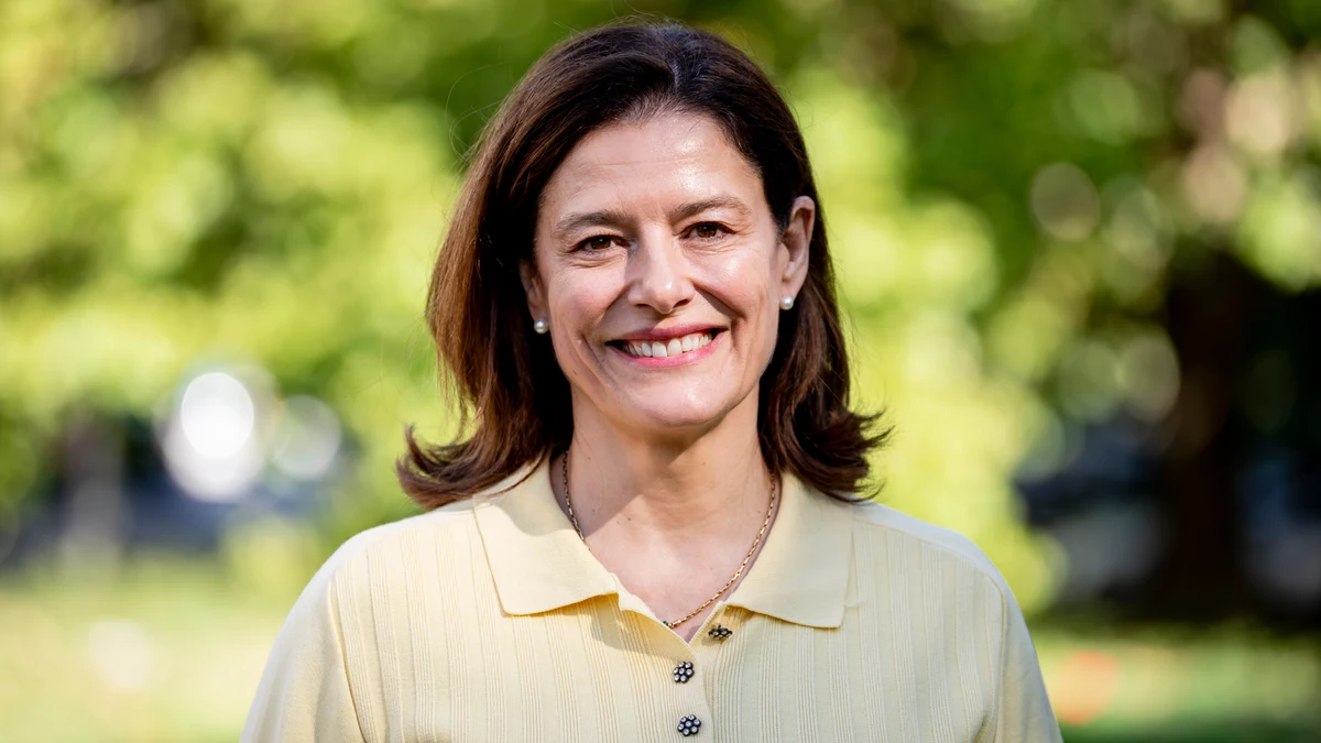 La presidenta de Democracia 21, Miriam González