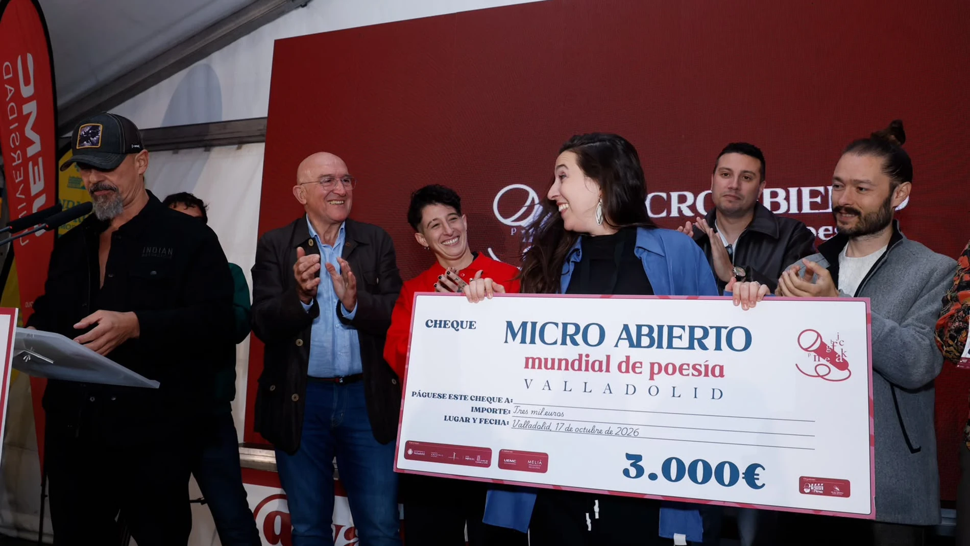 Cristina Indira, ganadora del II Mundial de Micro Abierto de Poesía de Valladolid