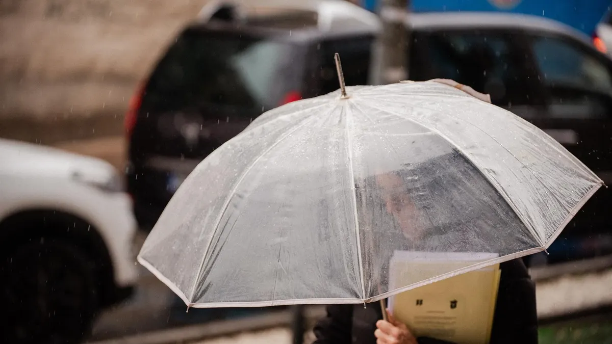 Aemet pide "no bajar la guardia" en Valencia y Alicante porque la situación seguirá siendo "potencialmente muy adversa"