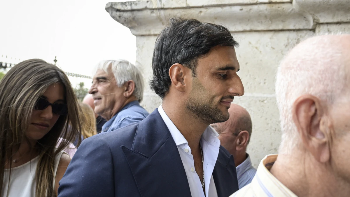 Manuel Vega junto a su nueva pareja