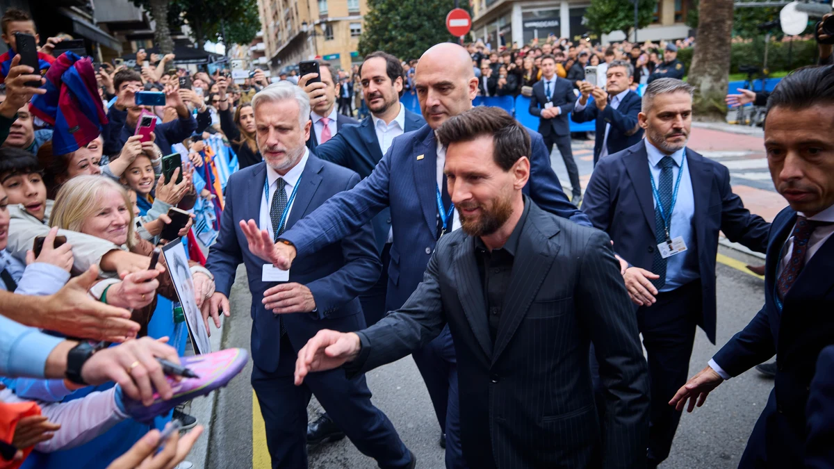 Llegada del futbolista Leo Messi al hotel reconquista de Oviedo para recoger el Premio Princesa de Asturias de