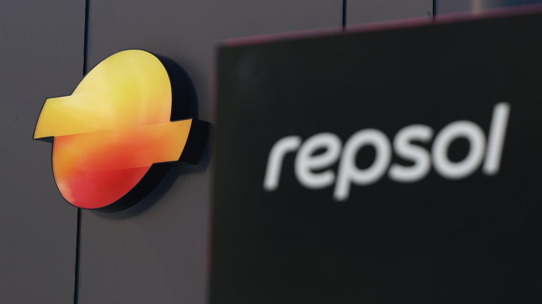 Repsol se dispara en bolsa tras suspender la Audiencia Nacional el pago por parte de la compañía de 120 millones por el impuesto a las energéticas