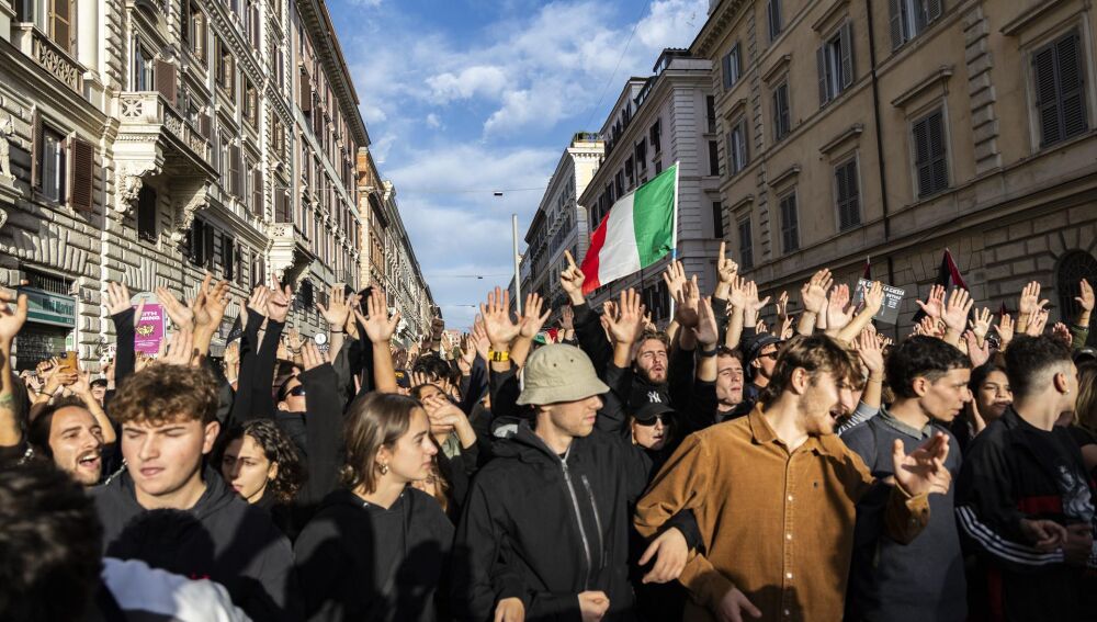 Italia.- Italia vive su segundo fin de semana consecutivo de protestas multitudinarias del Movimiento 17 de Octubre