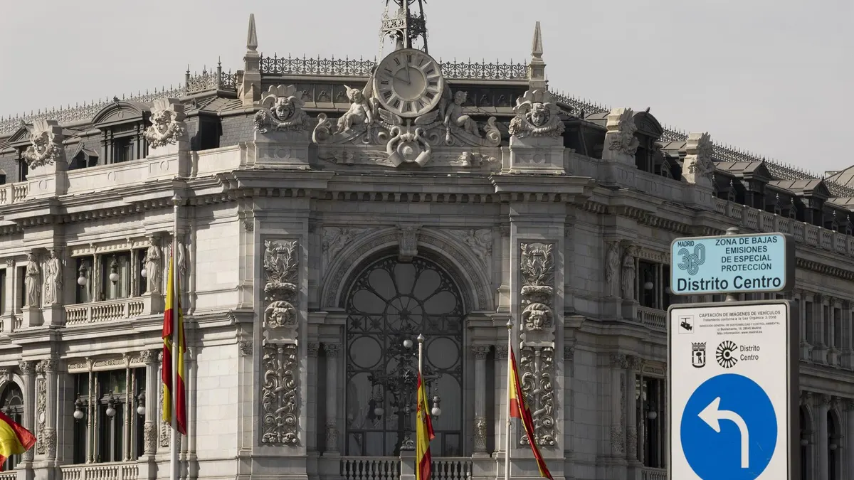 Economía/Finanzas.- El uso del efectivo se mantiene en el 57% en comercios en 2026, según Banco de España