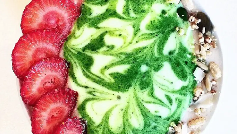 Plátano, nectarina y té matcha.