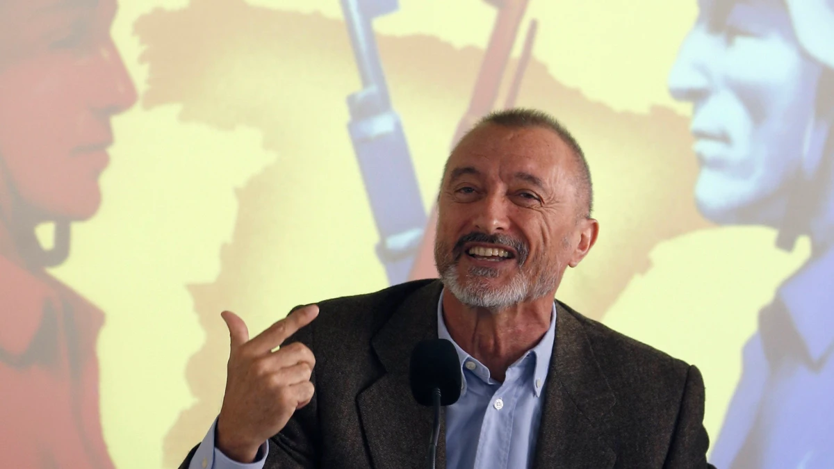 Arturo Pérez-Reverte presenta su libro 'La Guerra Civil contada a los jóvenes'