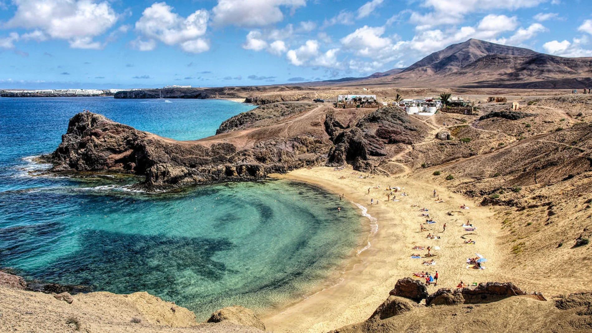 Las mejores playas con agua cristalina para practicar snorkel en España