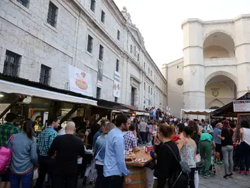 Vallisoletanos y turistas disfrutan de las tapas durante la Feria de Día Feria de Día con motivo de las Fiestas de Nuestra Señora de San Lorenzo