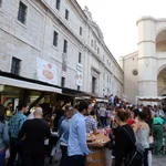 Vallisoletanos y turistas disfrutan de las tapas durante la Feria de Día