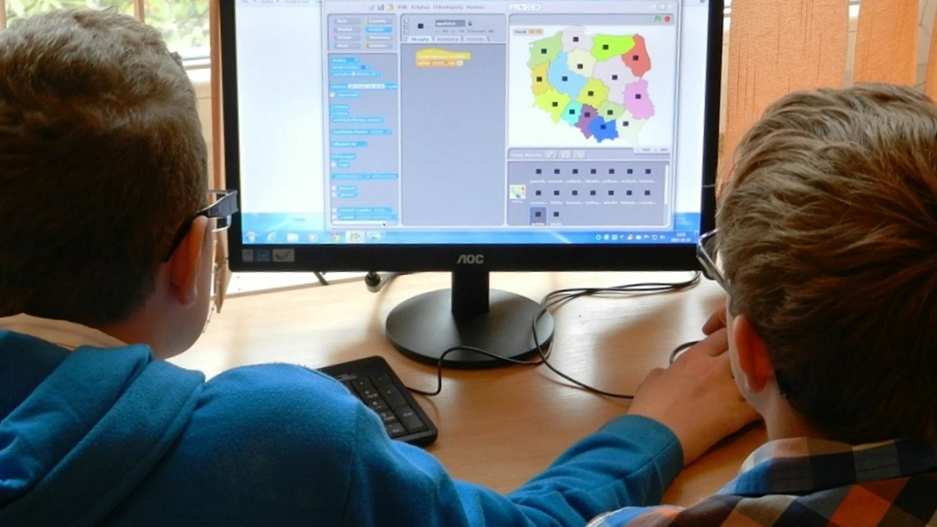 La Informatica como materia obligatoria en las etapas preuniversitarias
