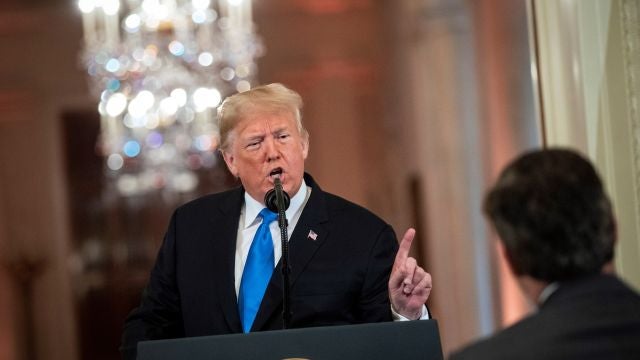 Donald Trump carga contra un periodista durante una rueda de prensa