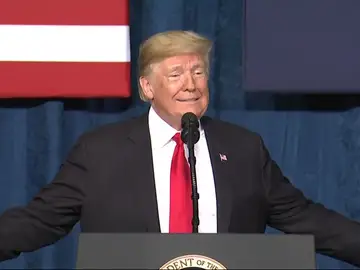 El presidente de Estados Unidos, Donald Trump La fiscalía estadounidense implica a Trump en pagos ilegales a mujeres para silenciar