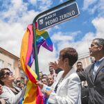 Familiares de Zerolo descubren la placa con su nombre
